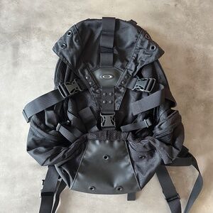 Oakley Vintage Icon 2.0 Backpack
